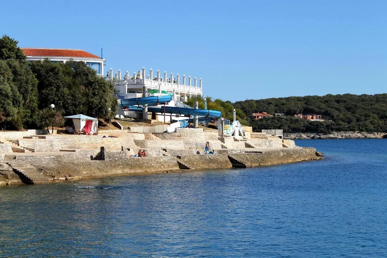Apartments With A Swimming Pool Pula - 7356 Kroatien